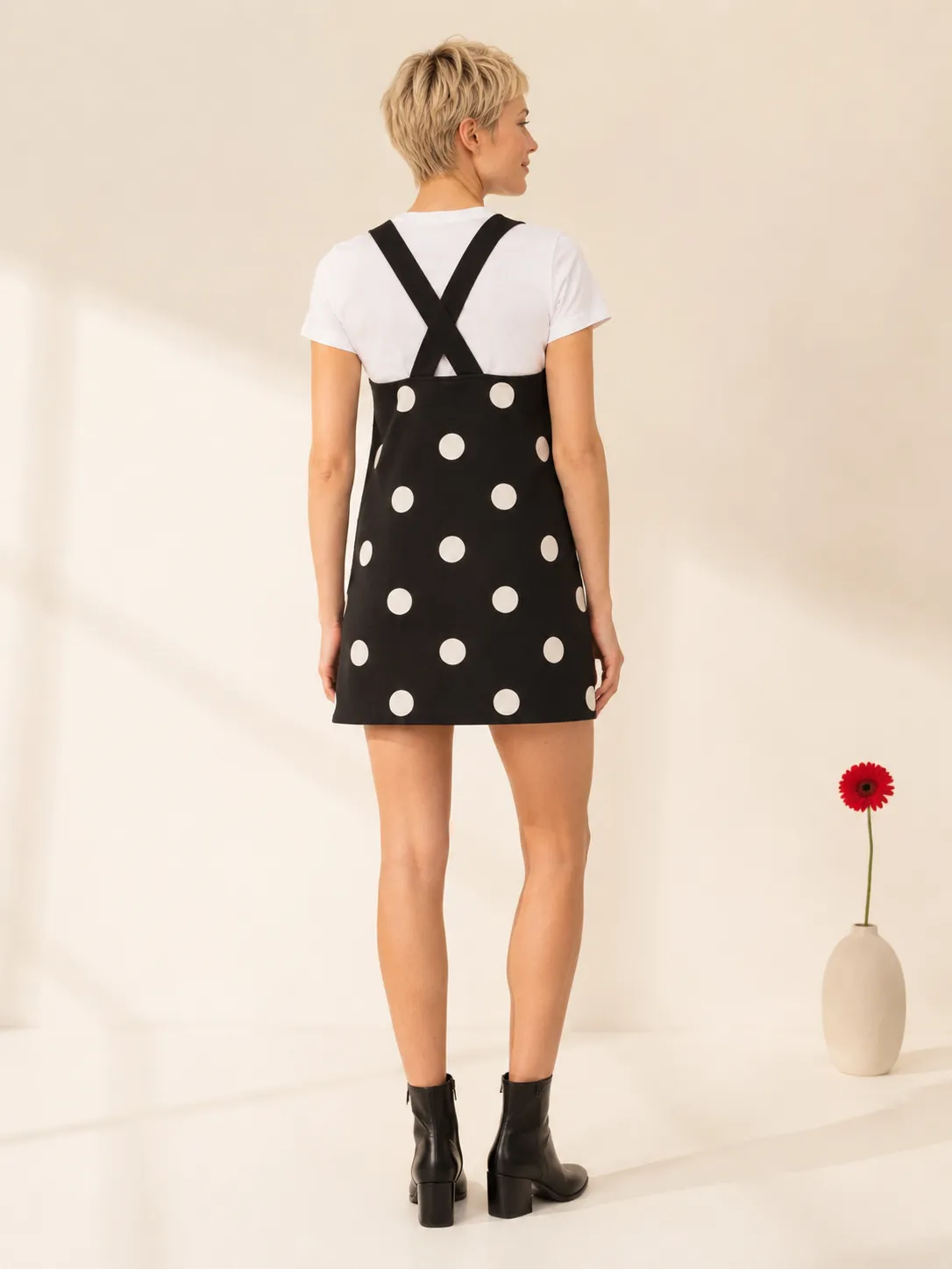 Bakery Queue Pinafore, from the back