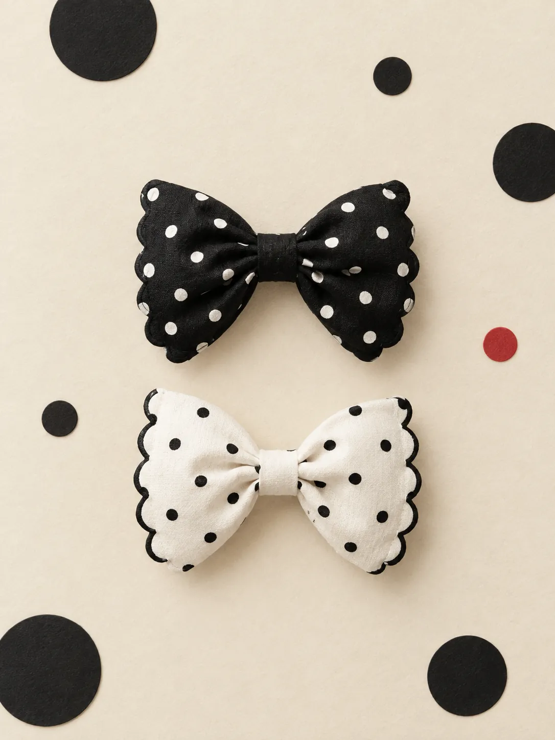 Bow Clip Pair, on its own