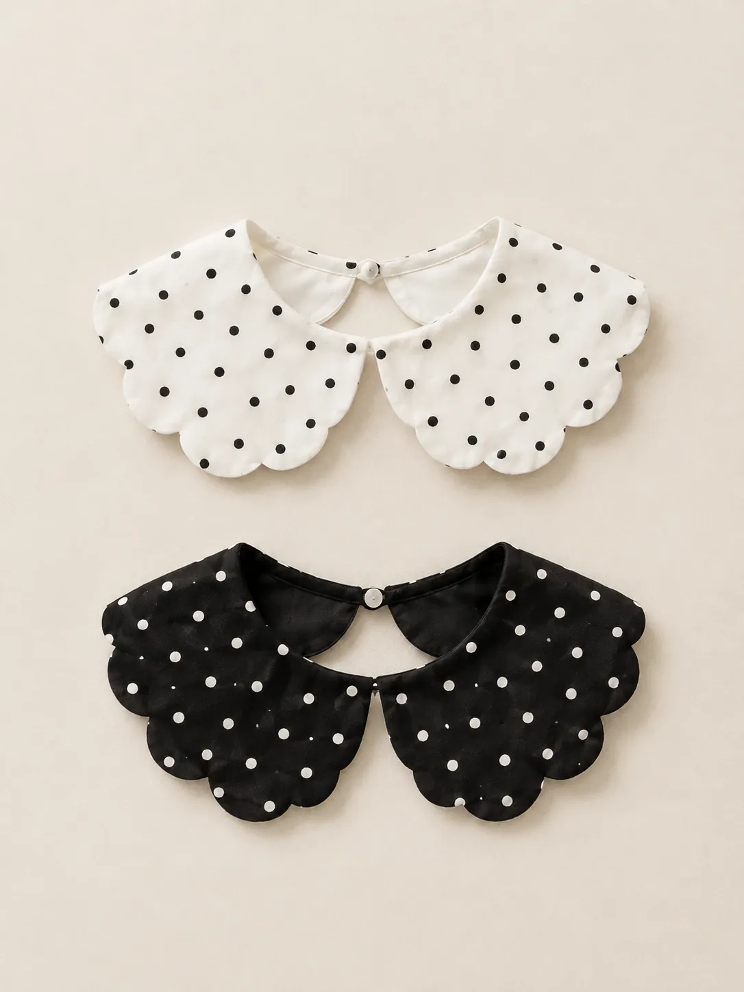 Round Collar Duo, from the side
