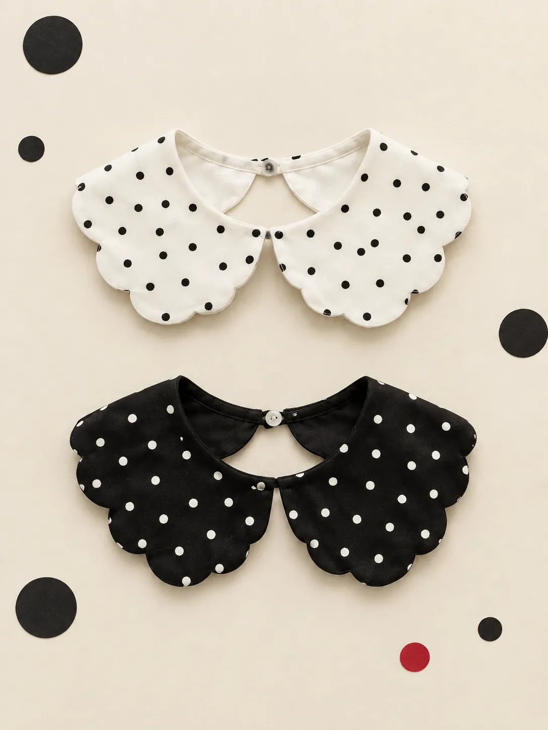 Round Collar Duo, on its own