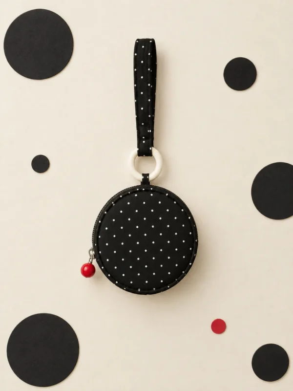 Round Pocket Pouch, on its own