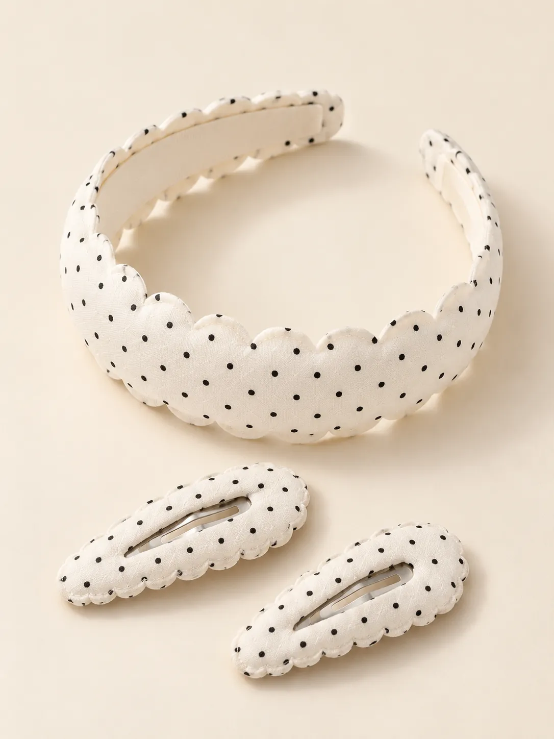 Scallop Headband & Clip Set, from the side