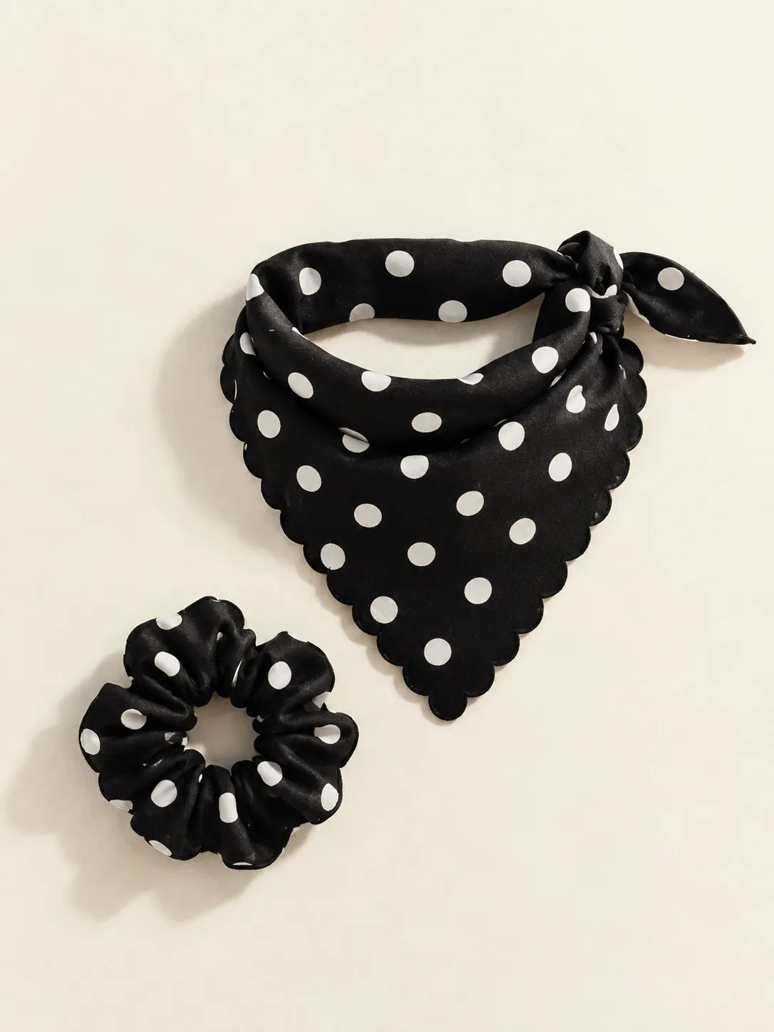 Scrunchie & Bandana Set, from the side